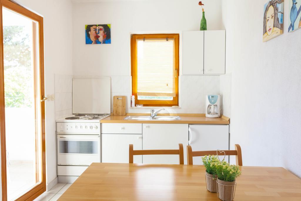 Meri Apartments - Puharic Makarska Rum bild