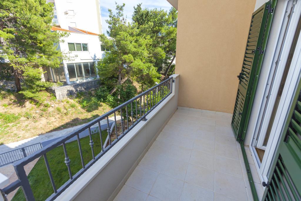 Meri Apartments - Puharic Makarska Exteriör bild